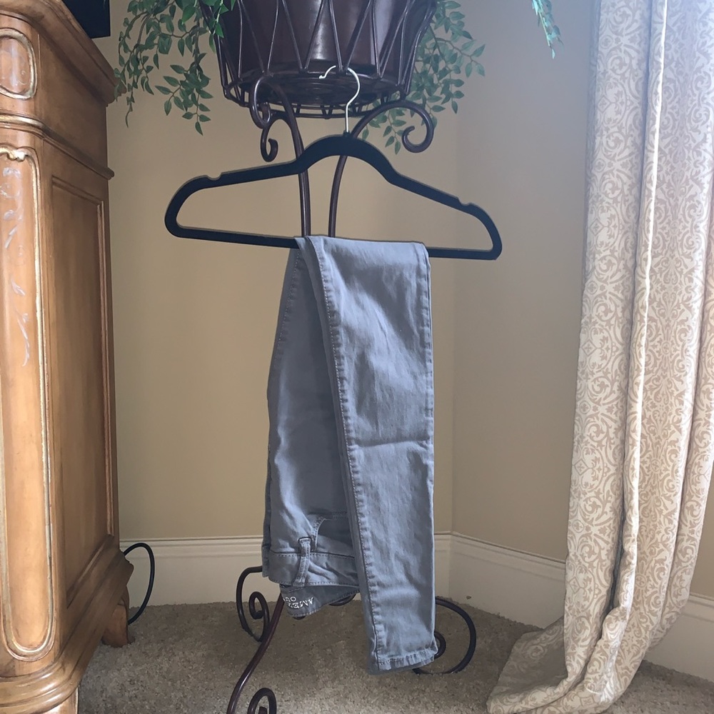 Grey American Eagle Jeggings